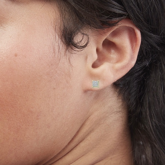 Diamond Square Earrings - Picture 4 of 5